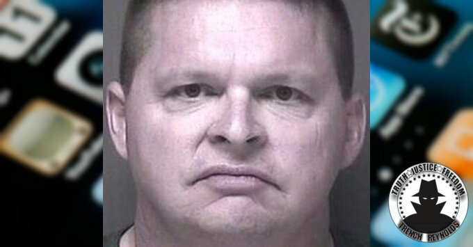 'Ray Crusader' indicted for wanting to 'get naked' with Kik teen